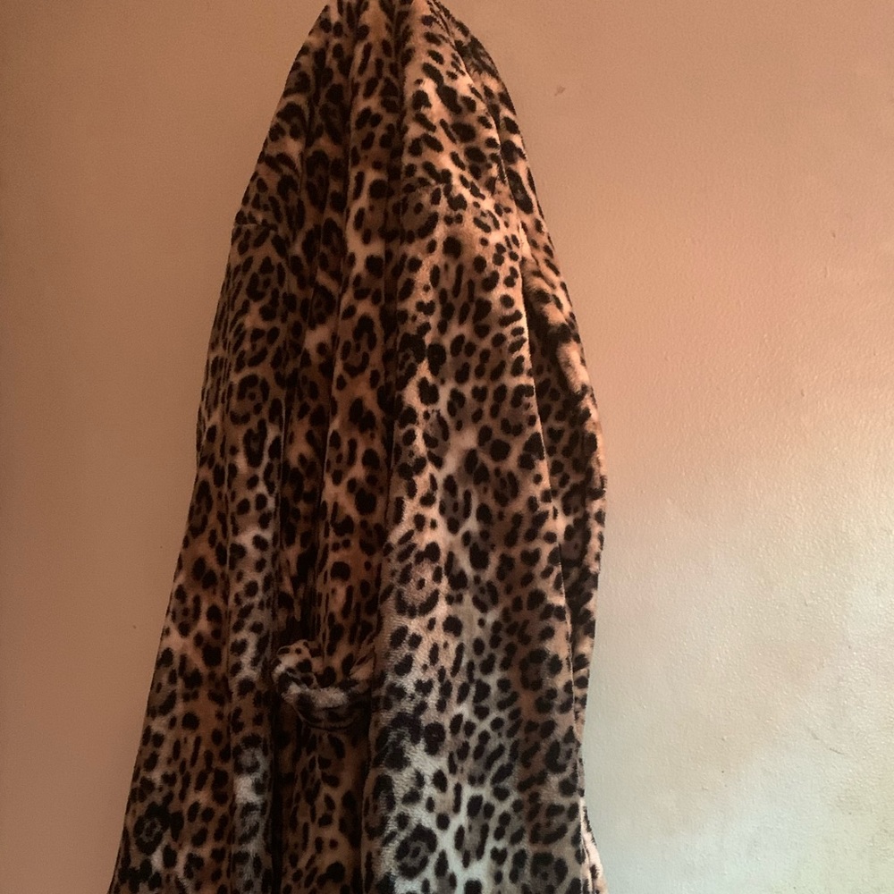 Soma Robe